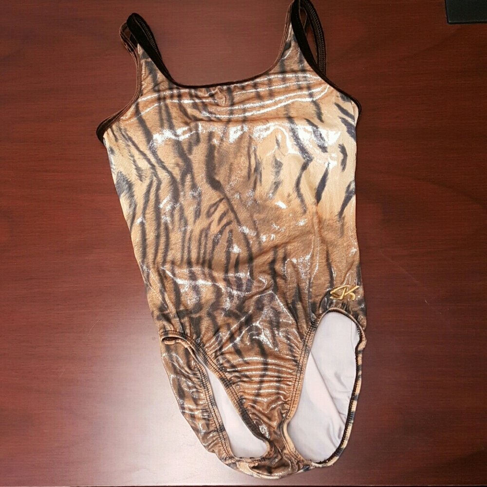 GK gymnastics leotard